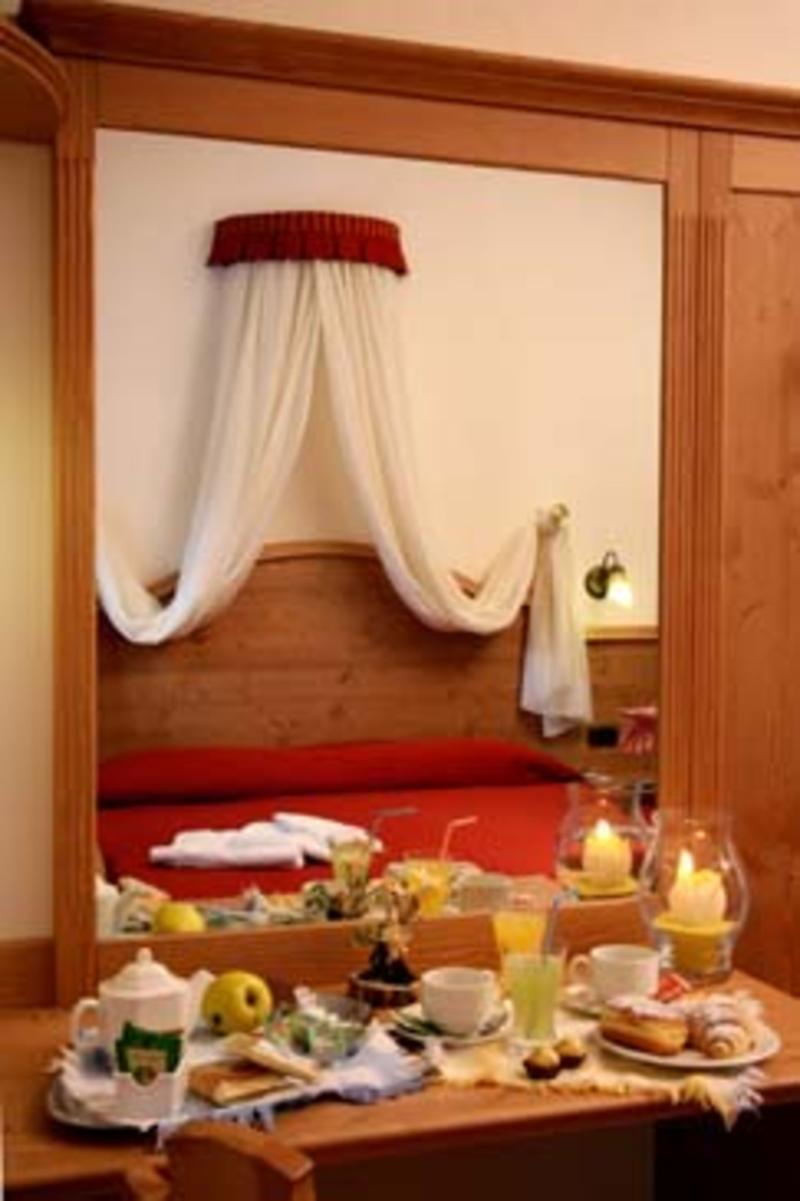 Hotel Fai Fai della Paganella Buitenkant foto