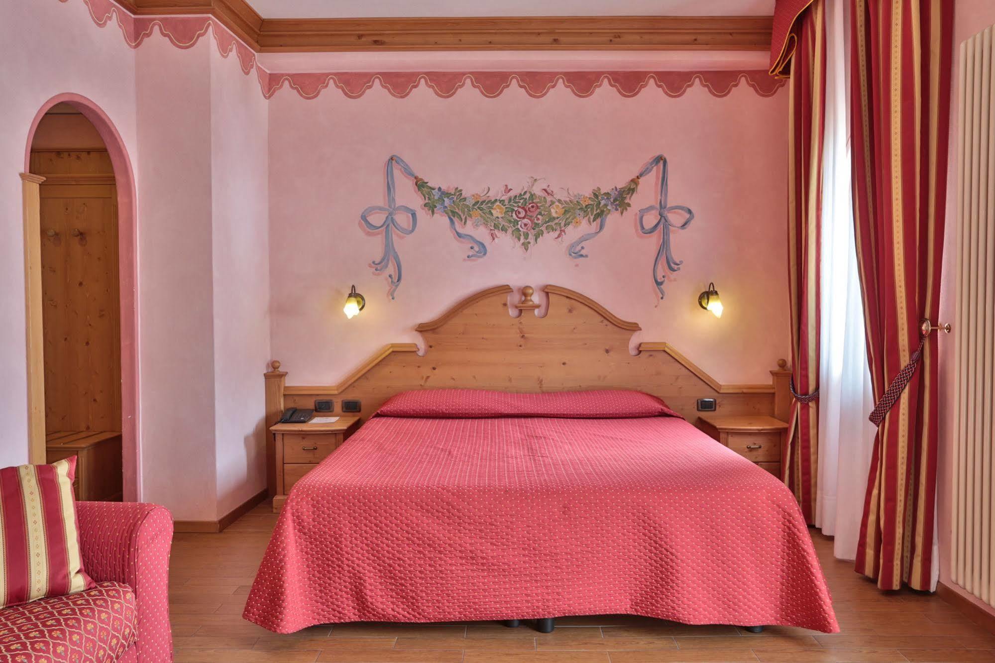 Hotel Fai Fai della Paganella Buitenkant foto