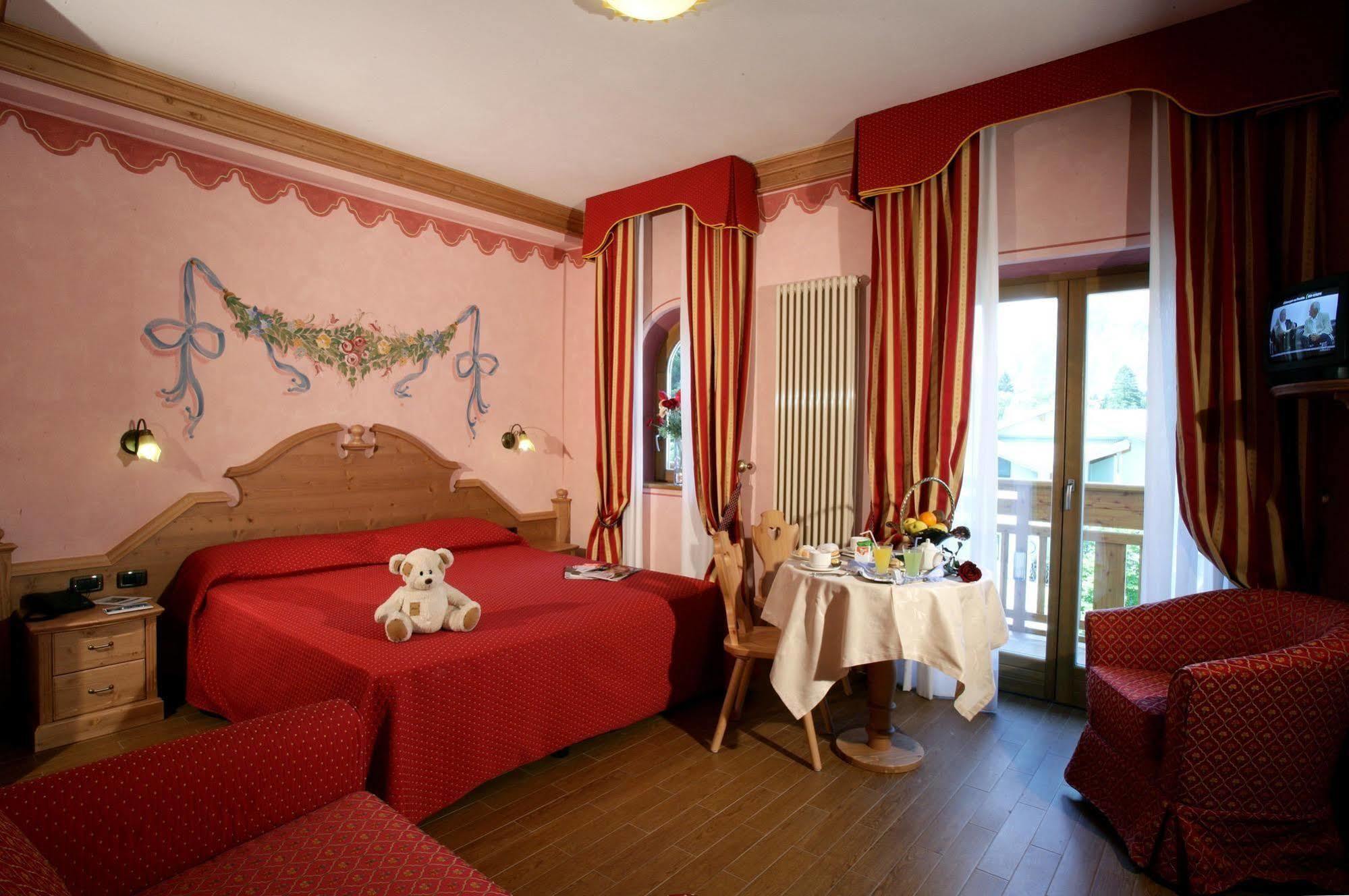 Hotel Fai Fai della Paganella Buitenkant foto